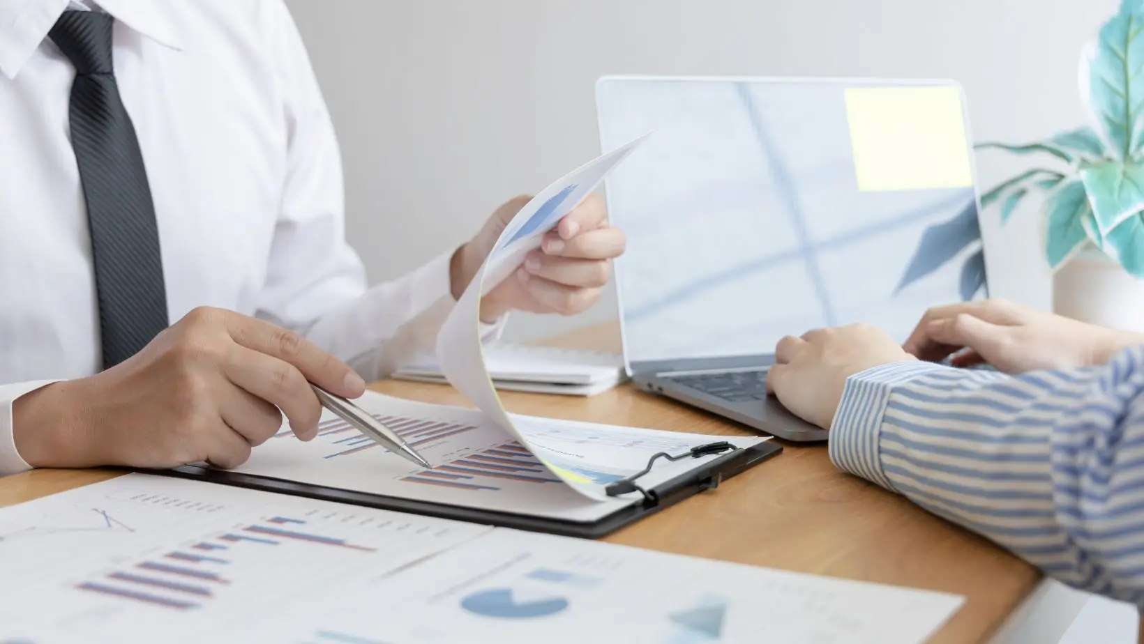 Ekonomitjänster i Landskrona – Din Ekonomi i Skåne